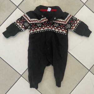 $5/30 Joe Fresh Black and Red Patterned Kids Footie